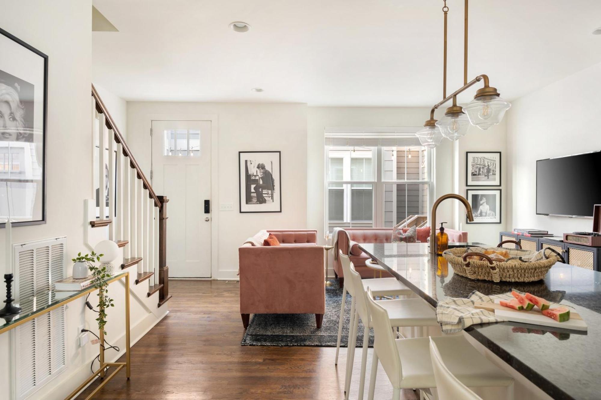 Hart 16 By Avantstay Gorgeous Town House W Modern Amenities In *